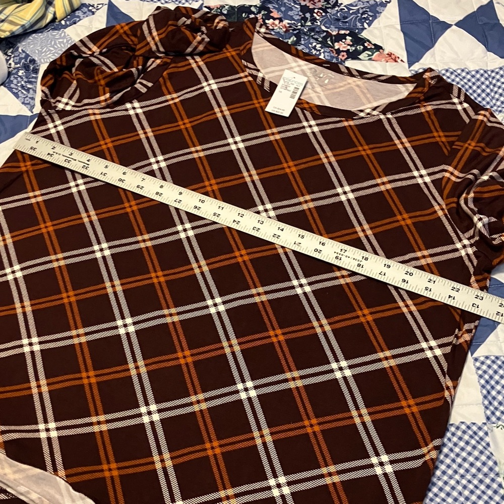 Maurices Long Sleeve Crew Neck Top - Picture 4 of 5